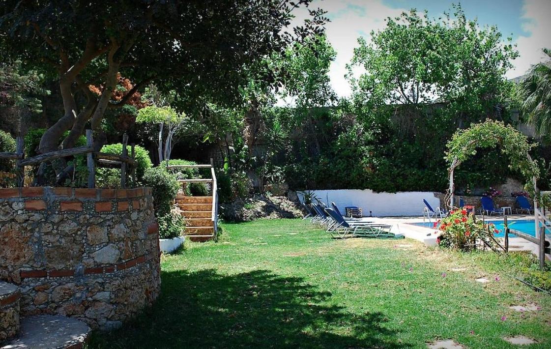 Iliostasi Beach Apartments Chersonissos Buitenkant foto