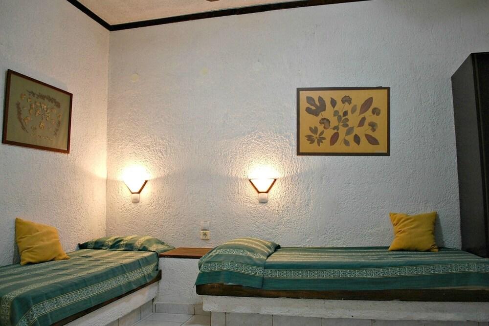 Iliostasi Beach Apartments Chersonissos Buitenkant foto