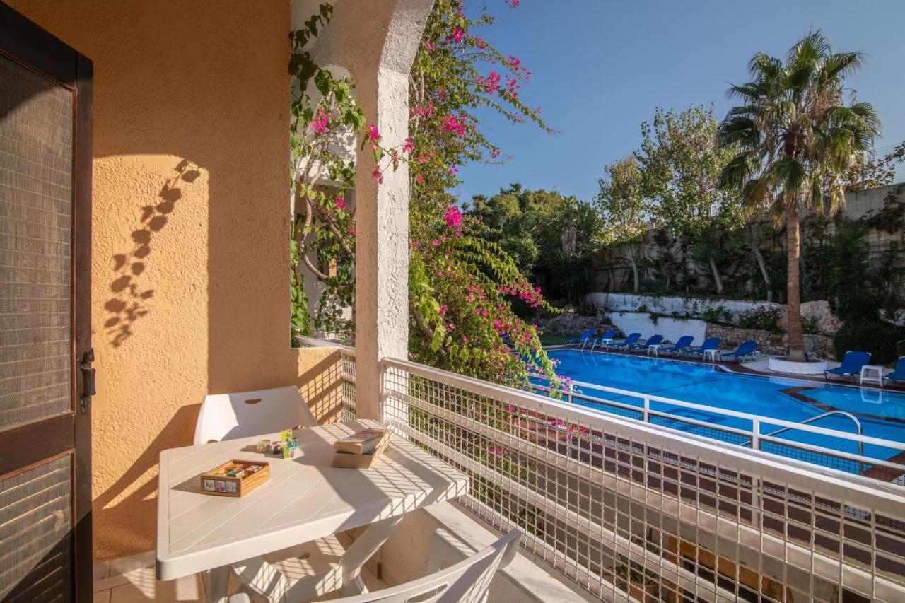 Iliostasi Beach Apartments Chersonissos Buitenkant foto