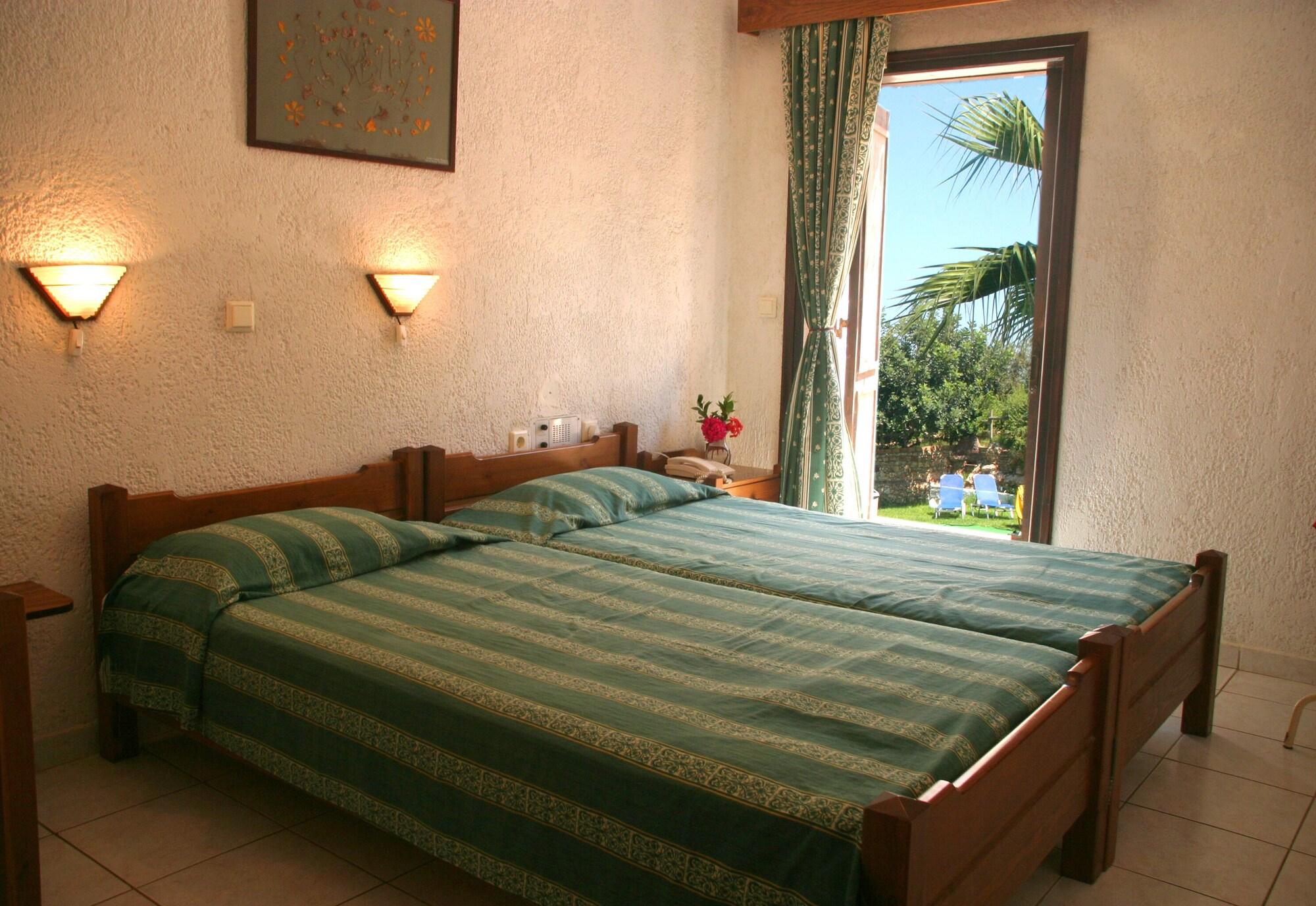 Iliostasi Beach Apartments Chersonissos Buitenkant foto